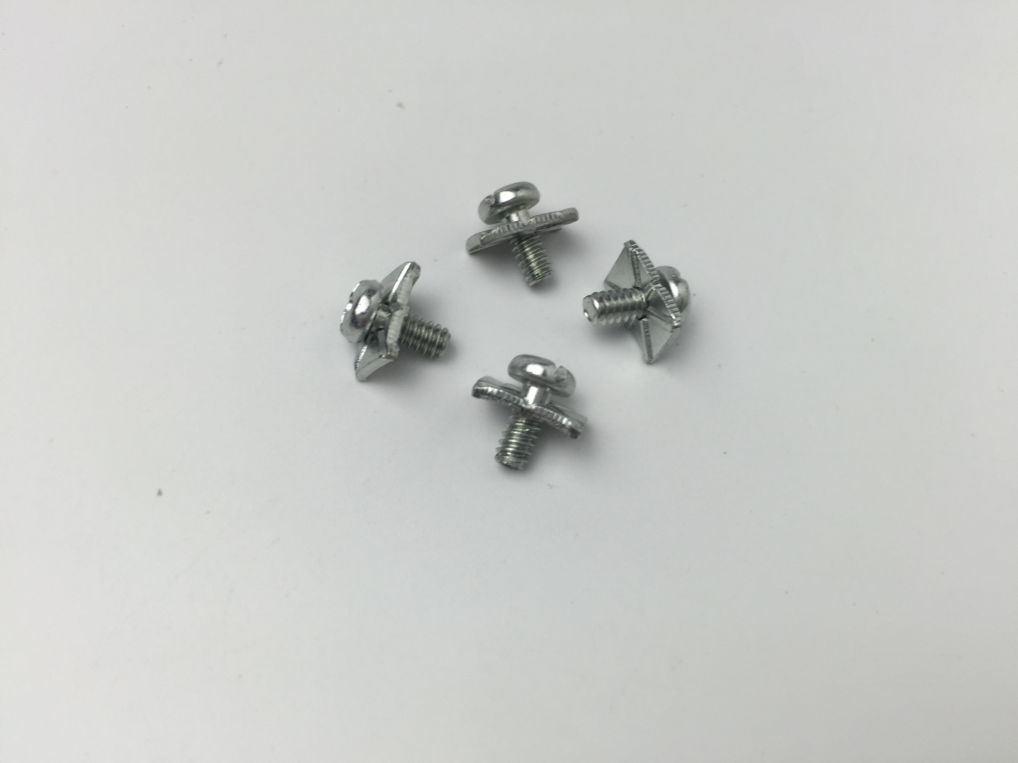M3.5X8十字圓頭組合長(zhǎng)方墊螺絲、鐵鋅